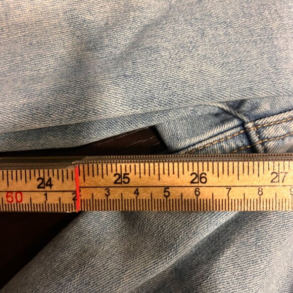 American Eagle Skater Jean Size 12 Distressed Women Jeans Medium Wash Blue - Picture 8 of 8